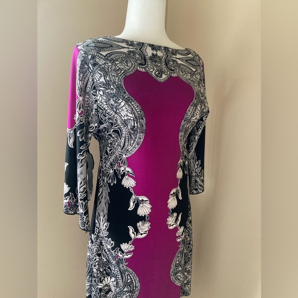 Ladies Dress - Picture 4 of 7